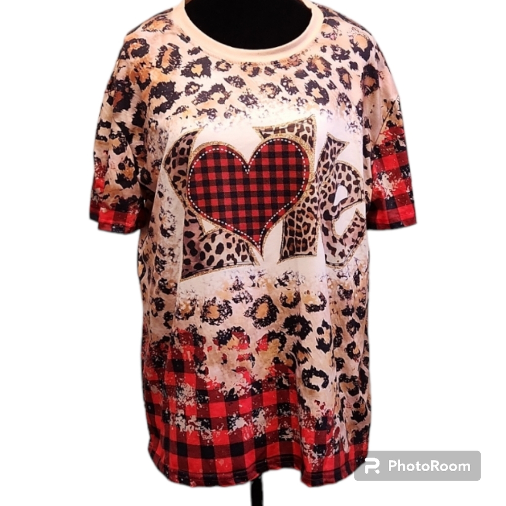 🔖3 For $10 🛍 Love animal-print 2XL tee shirt Valentine's Day